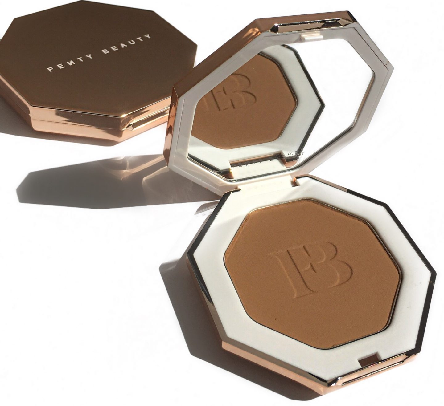 BRONZER FENTY BEAUTY